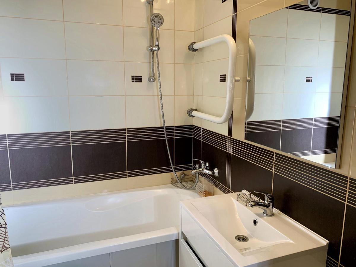 Квартира В Элитном Доме Gershony Exteriör bild