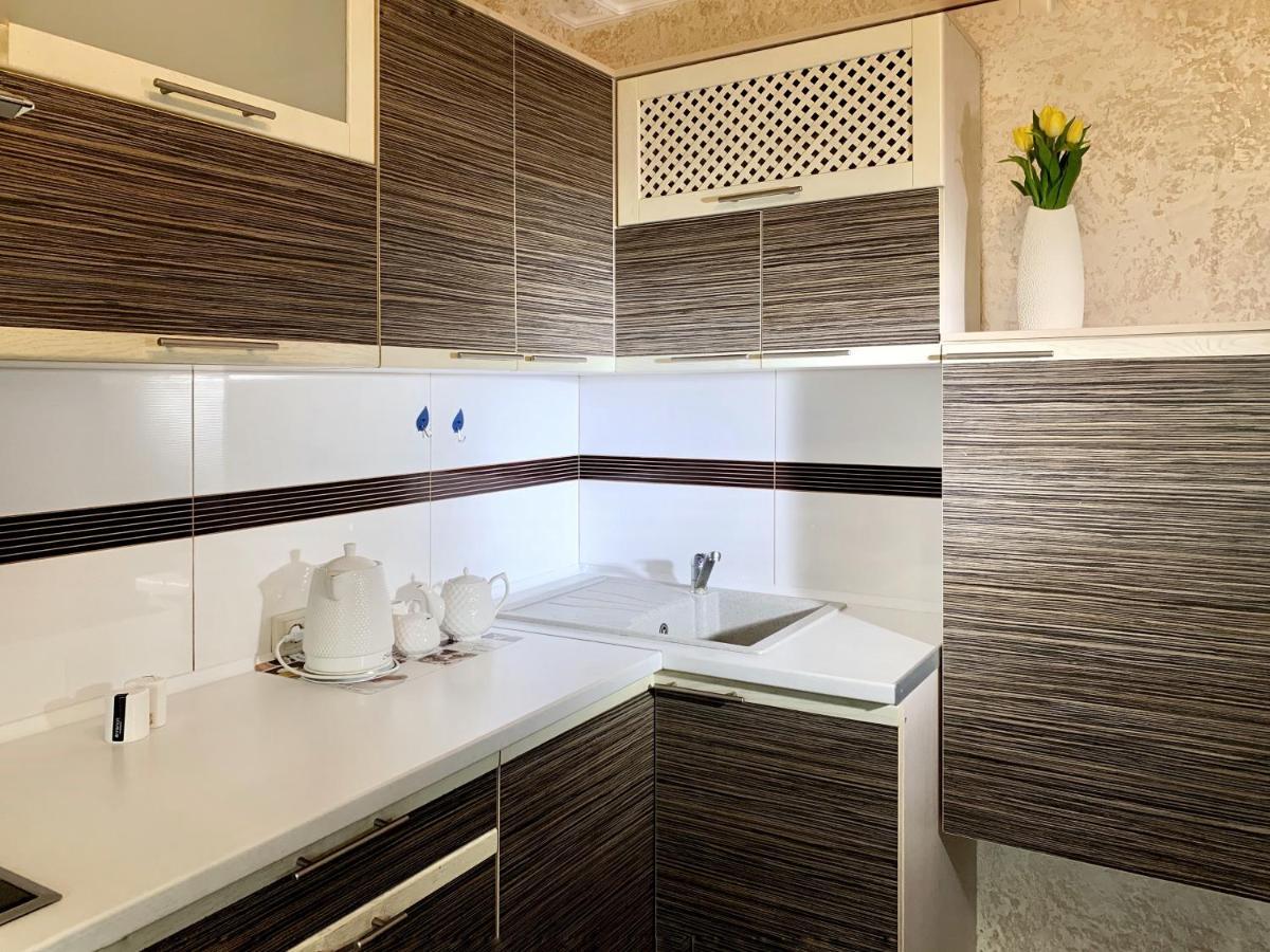 Квартира В Элитном Доме Gershony Exteriör bild